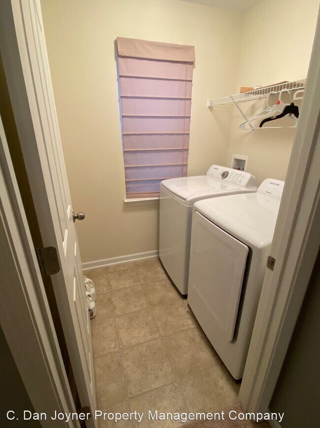 Building Photo - 3 br, 2.5 bath House - 312 Engelmann Lane
