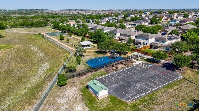 Building Photo - 148 Willow View
