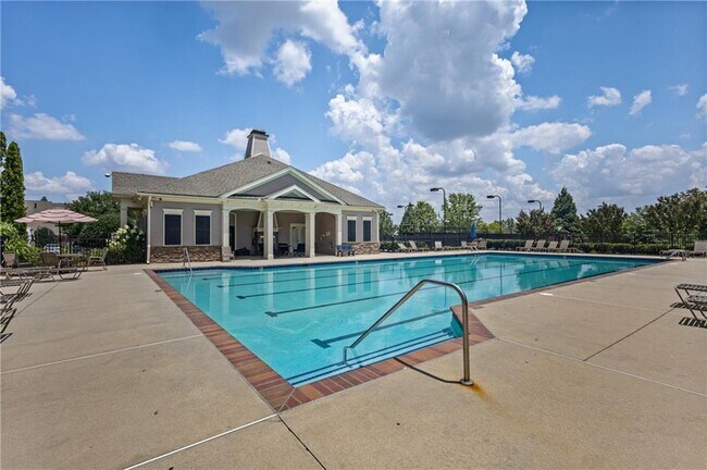 Building Photo - 319 Barbados Ln
