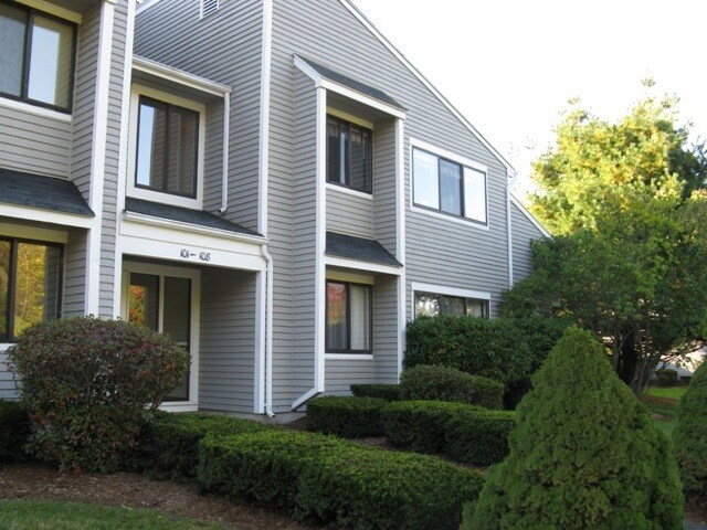 Primary Photo - 107 Hilltop Dr