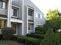 Building Photo - 107 Hilltop Dr