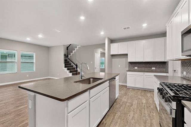 Building Photo - 333 Edmund Ln