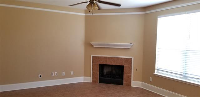 Building Photo - 11801 Pinyon Pine Dr