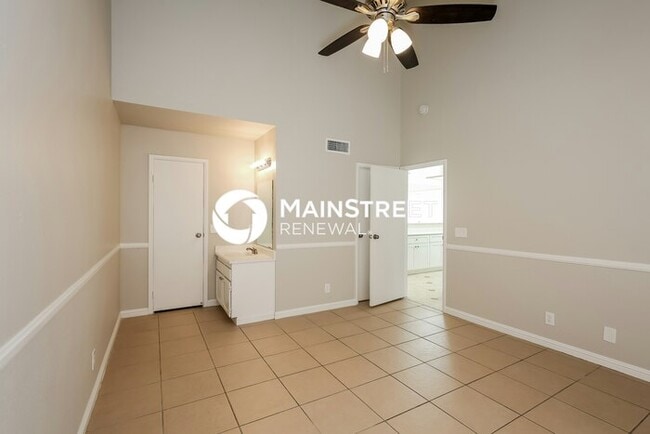 Building Photo - 3 Bedroom Pet-Friendly Home in LAS VEGAS, NV with Main Street Renewal