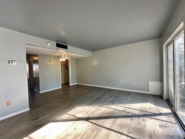 Building Photo - 1030 Tener St