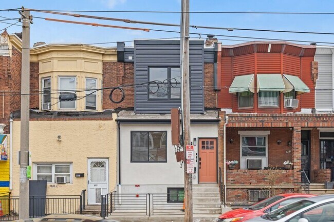 Building Photo - 6049 Elmwood Ave