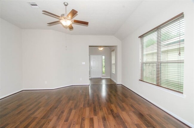 Building Photo - 20702 Rainmead Dr