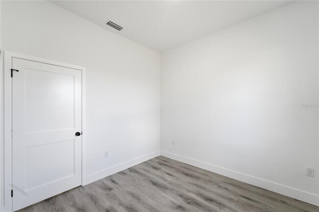 Building Photo - 2600 SW 146th Pl Rd