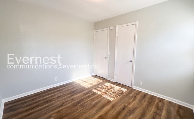 Building Photo - 1921 Dabbs Ave