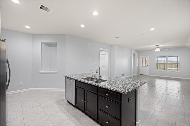 Building Photo - 18223 Mulberry Spring Cir