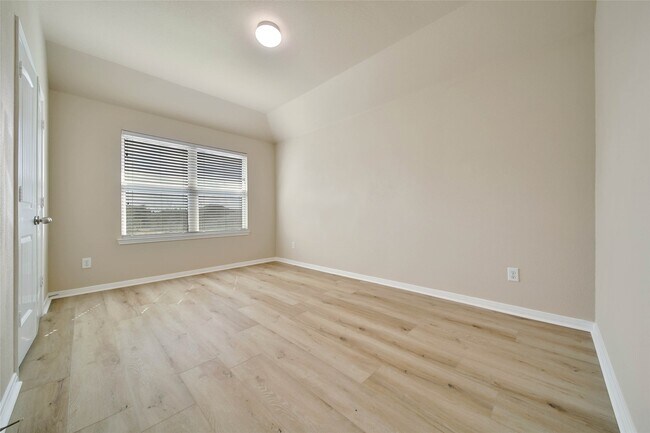 Building Photo - 4419 Fenway Park Way