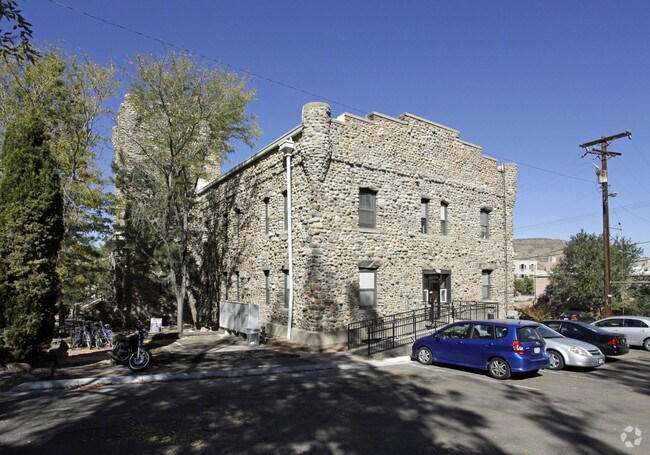 Building Photo - The Armory