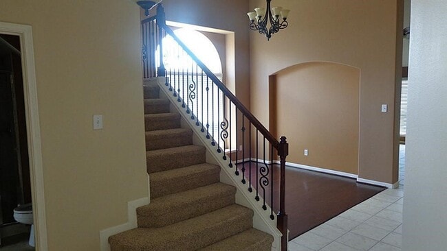 Building Photo - 21911 Canyonwood Park Ln