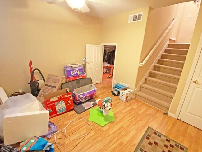Building Photo - 1715 Salamoni Ct
