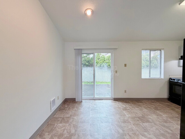 Building Photo - 8991 SW Herb Way