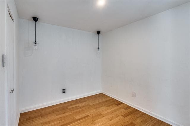 Building Photo - 4317 Hartford St