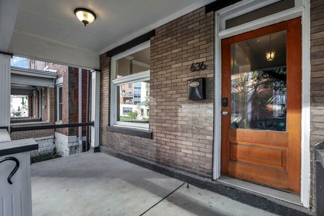 Building Photo - 634 Neil Ave