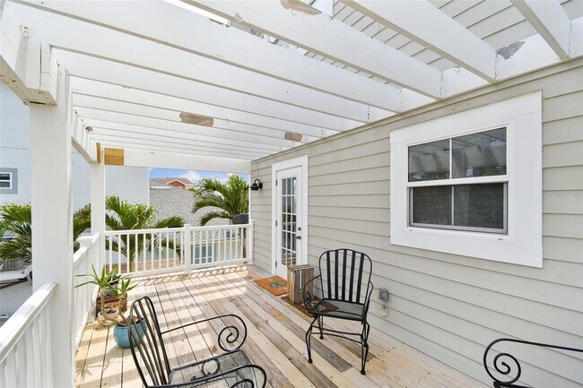 Building Photo - 16033 Gulf Blvd
