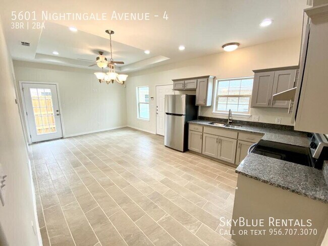 Building Photo - 5601 Nightingale Ave