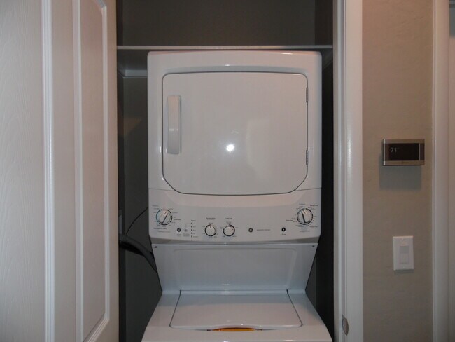 Building Photo - Mountains Edge - Watermarke