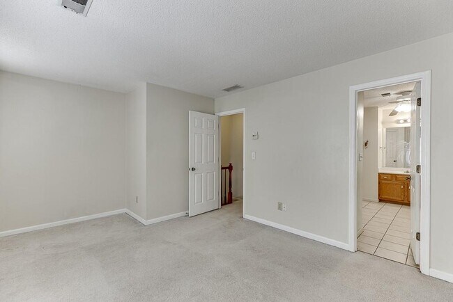 Building Photo - 5168 Laurel Bridge Ct SE