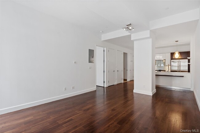 Building Photo - 2-17-17 51st Ave
