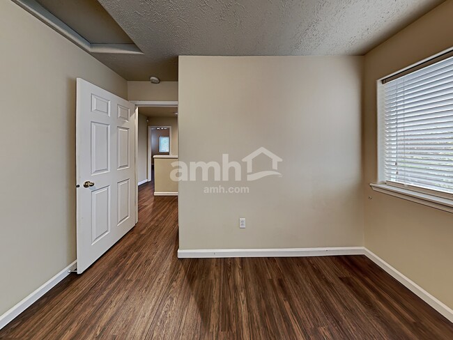 Building Photo - 39237 Newton St