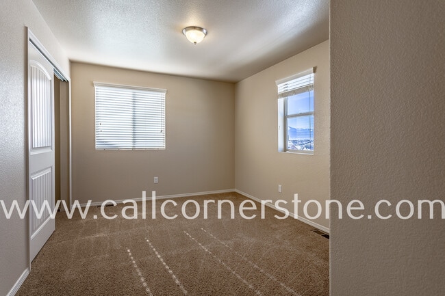 Building Photo - 6698 Lucky Star Ln