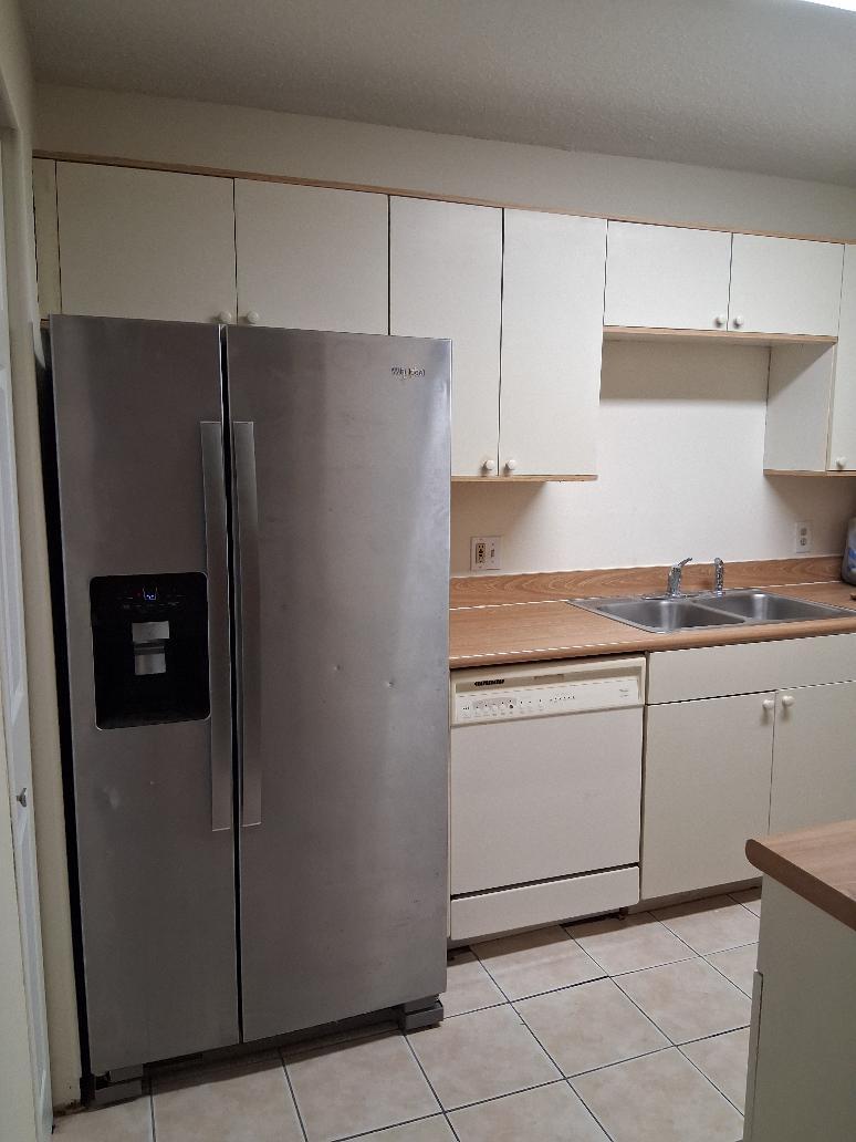 101 Bent Tree kitchen - 101 Bent Tree Dr