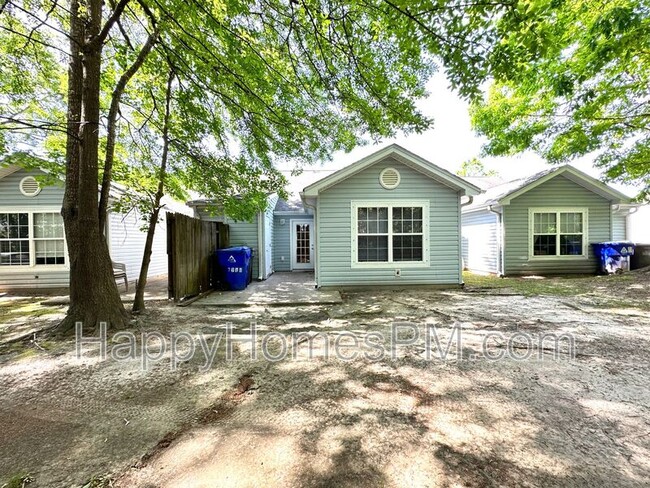 Building Photo - 7888 Montview Rd