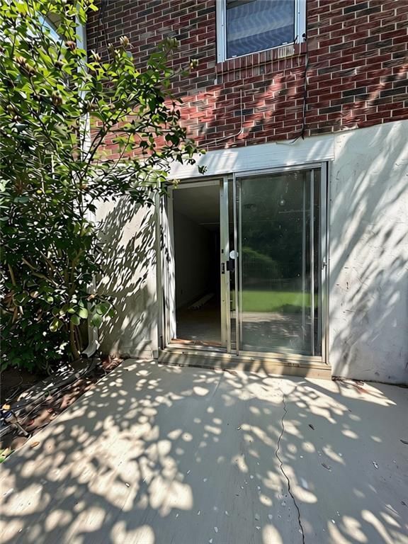 Building Photo - 4455 Hillpine Rd