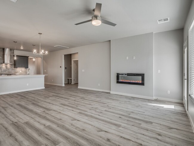 Building Photo - Beautiful New Construction Home in Edmond/...