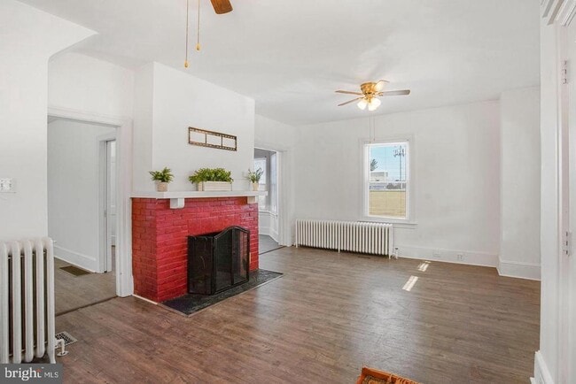 Building Photo - 1578 Old York Rd