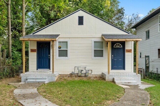 Primary Photo - 1445 W Congress Ave
