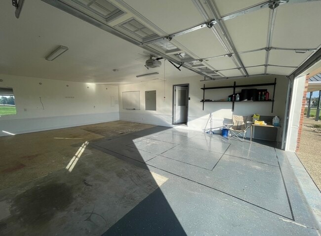 Building Photo - 11324 Rineyville Rd