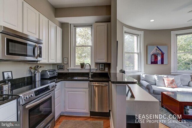 Building Photo - 1201 Q St NW