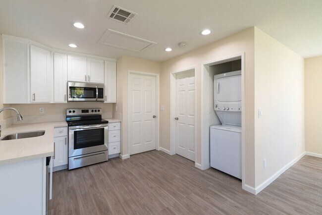 Interior Photo - Santa Fe Palms Apartments