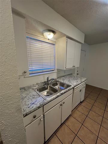 Building Photo - 4936 Diaz Ave