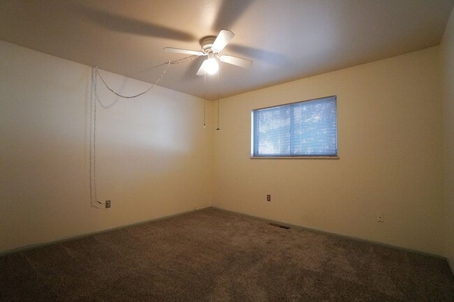 Building Photo - 4750 S Splendid Cir