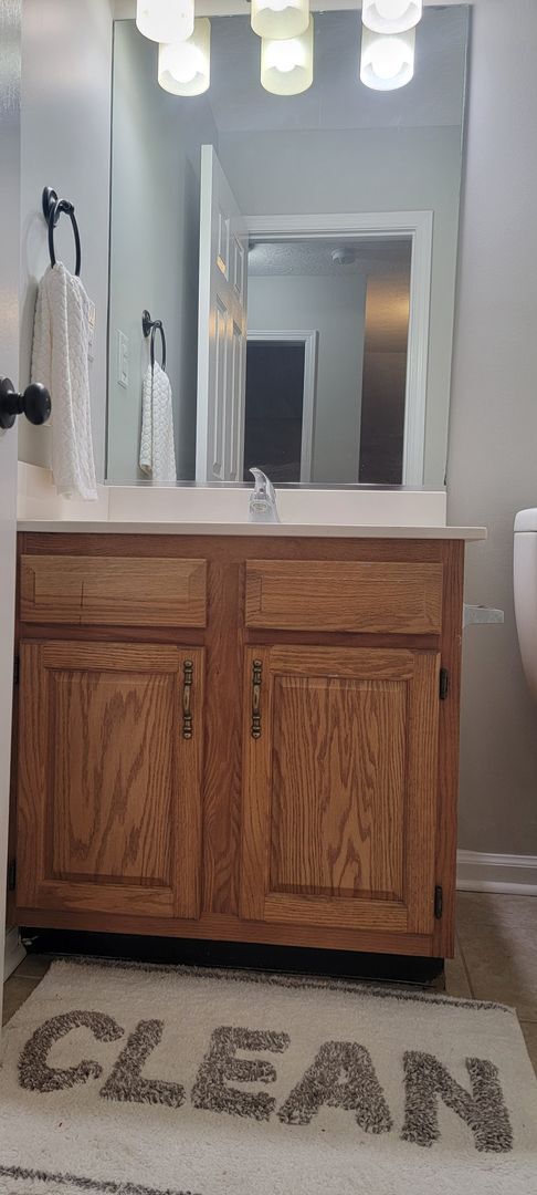 Building Photo - Say Hello to Your New Home! 3 Bedroom/2.5 Bath