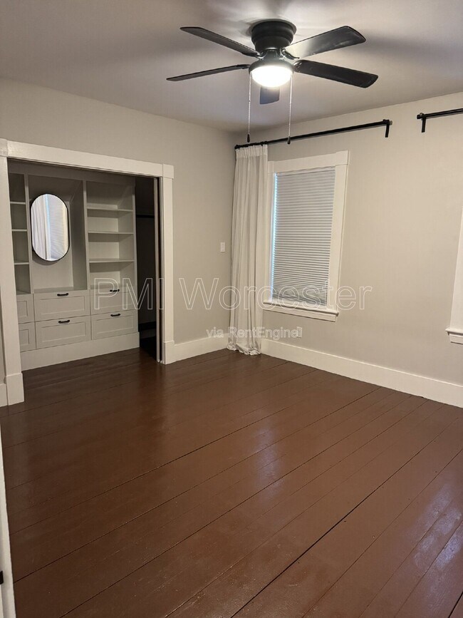 Building Photo - 161 Lincoln St