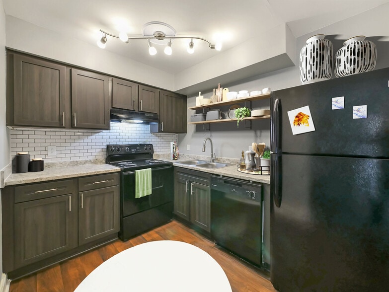 Primary Photo - The Reserve at Red Bank Apartment Homes