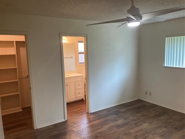 Building Photo - 925 Boone Dr