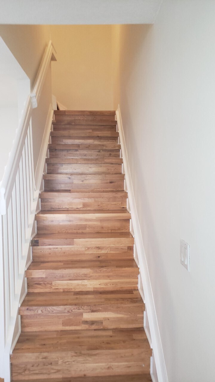 Building Photo - 4965 Leeward Ln