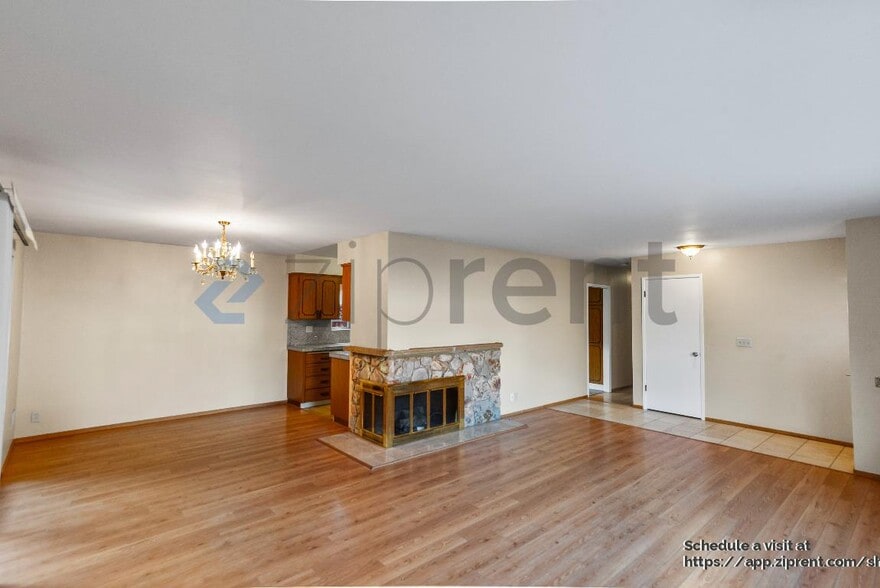 Building Photo - 452 Cirrus Ave