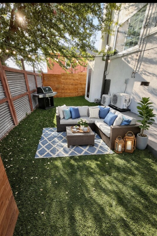 Building Photo - 3140 Cazador St