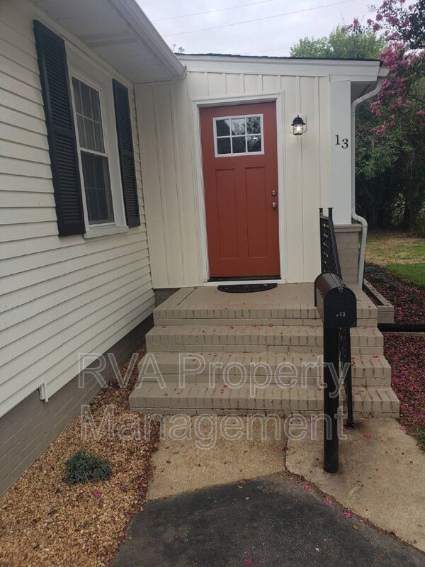 Building Photo - 13 W Berry St