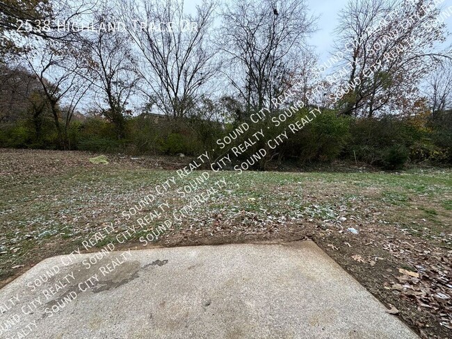 Building Photo - Available NOW!! NORTHEAST NASHVILLE: two-s...