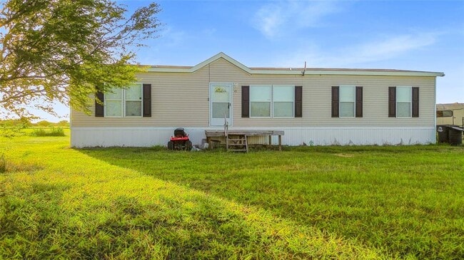 Primary Photo - 43 Ironwood Rd