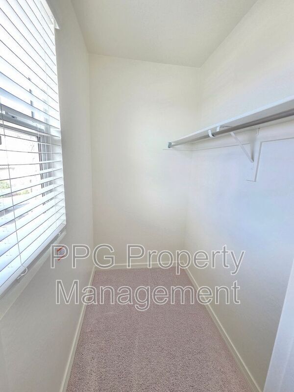 Building Photo - 20124 W Palo Verde Dr